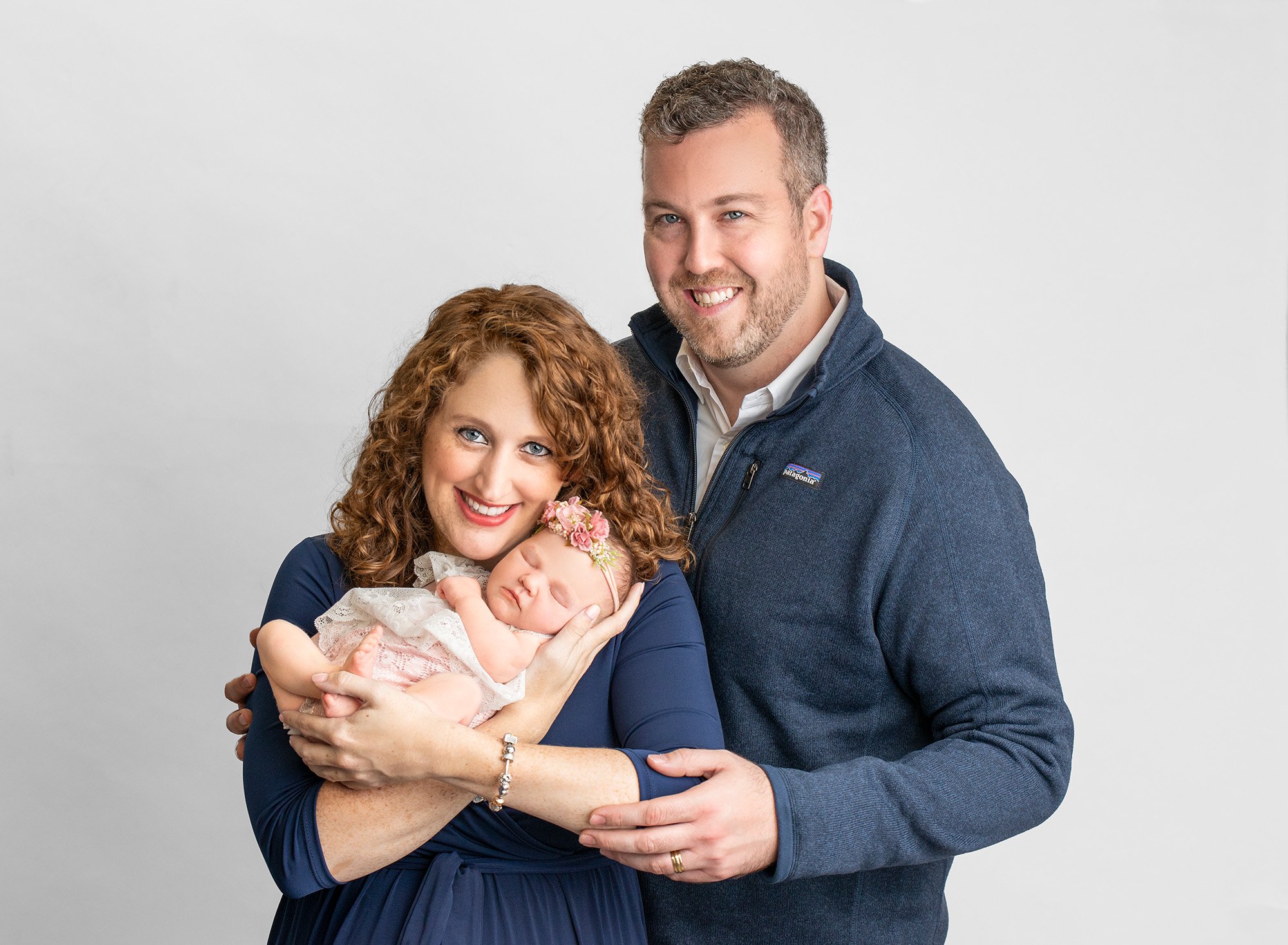 Newborn Daughter and Parents Pictures